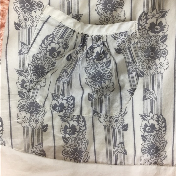 BCBGeneration Floral Blue & White tank - Picture 3 of 4